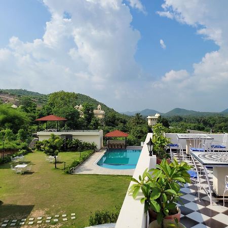 Aura Gold Resort Udaipur Exterior photo