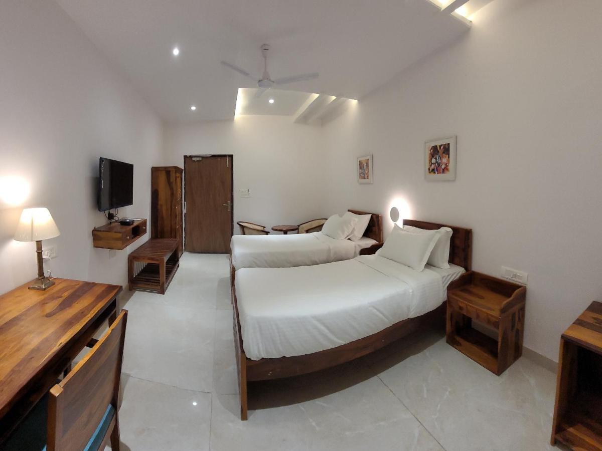 Aura Gold Resort Udaipur Exterior photo