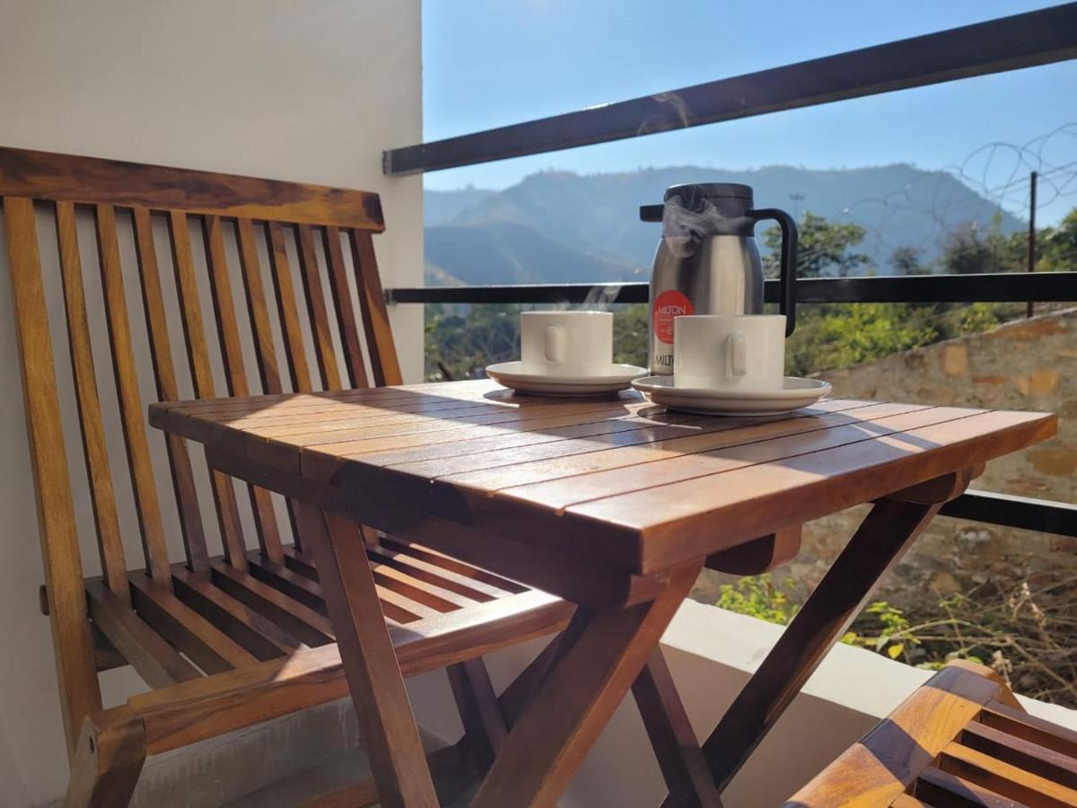 Aura Gold Resort Udaipur Exterior photo
